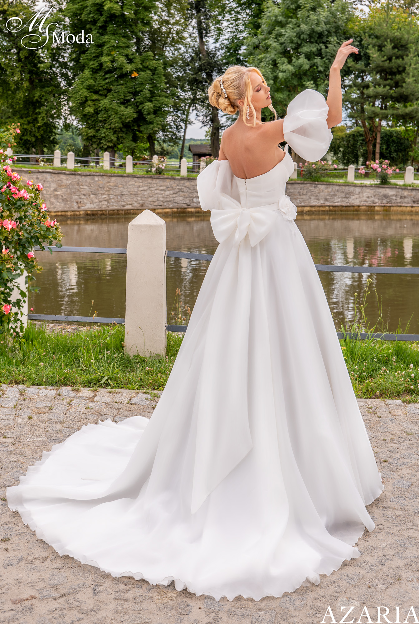 Wedding Dress AZARIA - Collection 2025