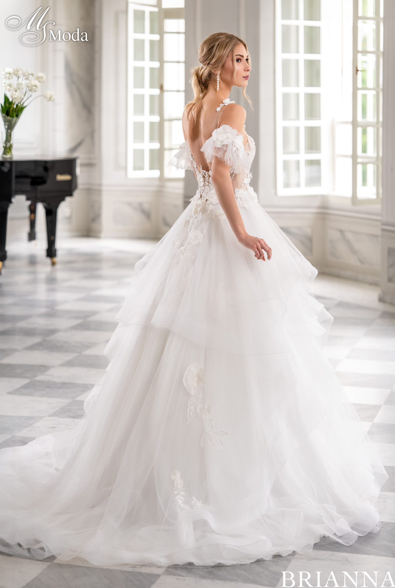 Wedding Dress BRIANNA - Collection 2025