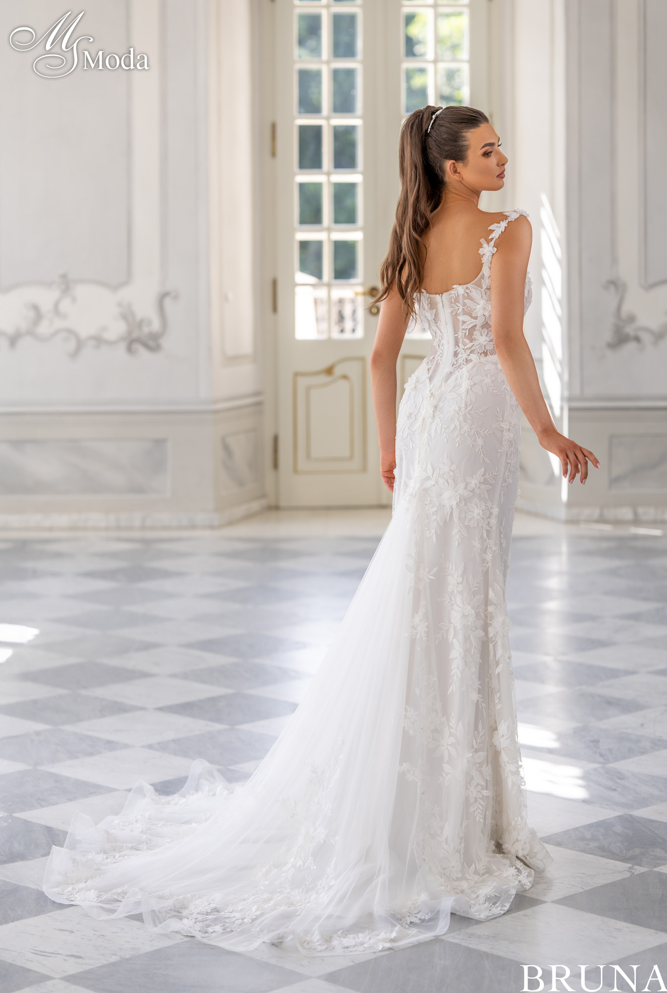 Wedding Dress BRUNA - Collection 2025