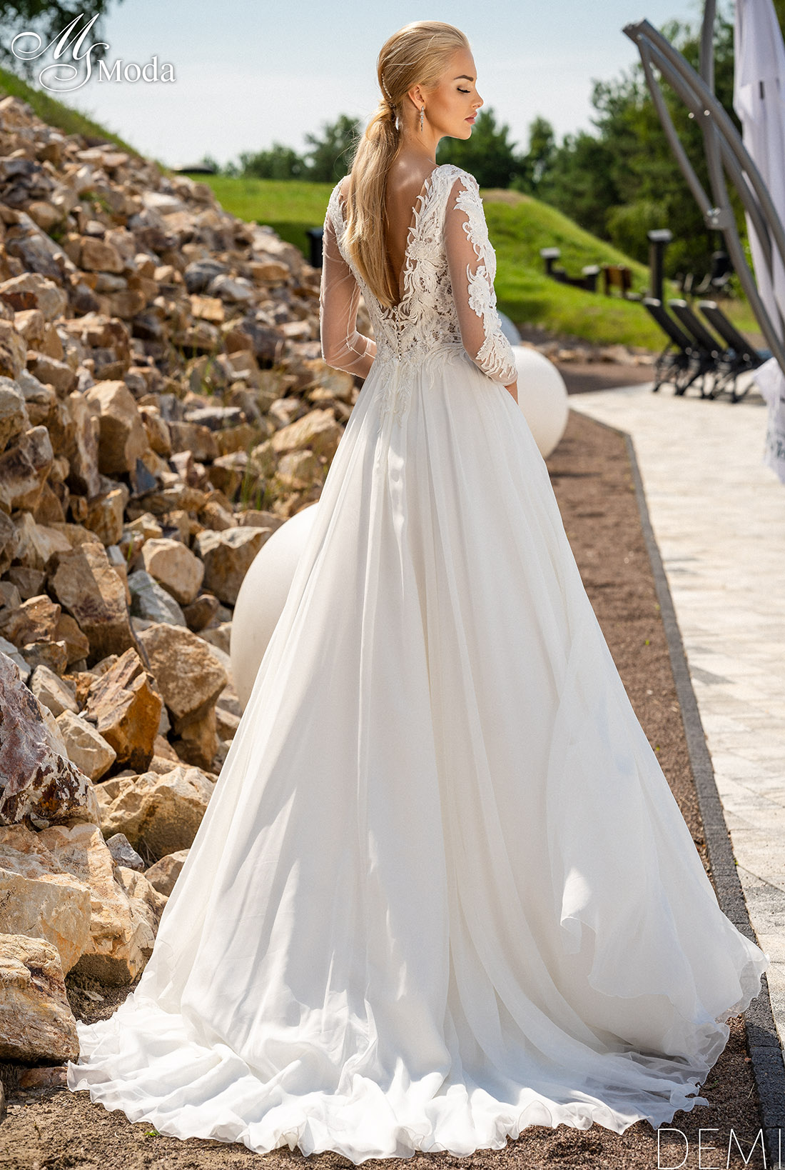 Wedding Dress DEMI - Collection 2023