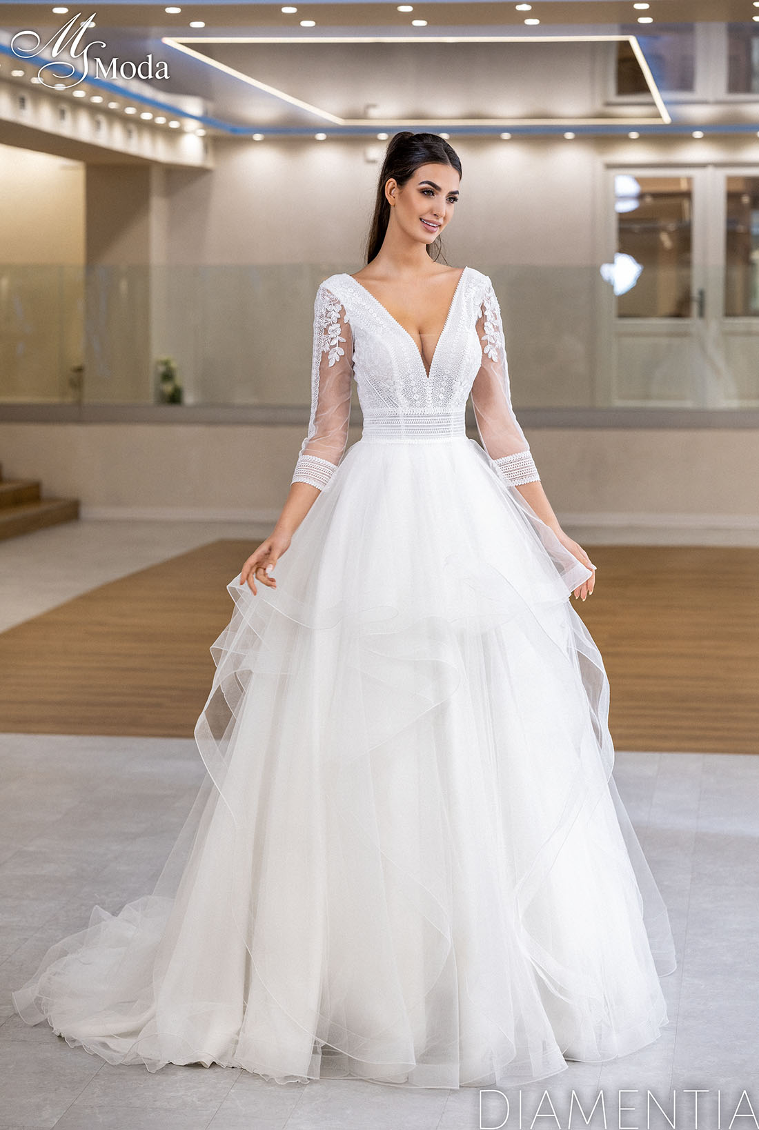 Wedding Dress DIAMENTIA - Collection 2023