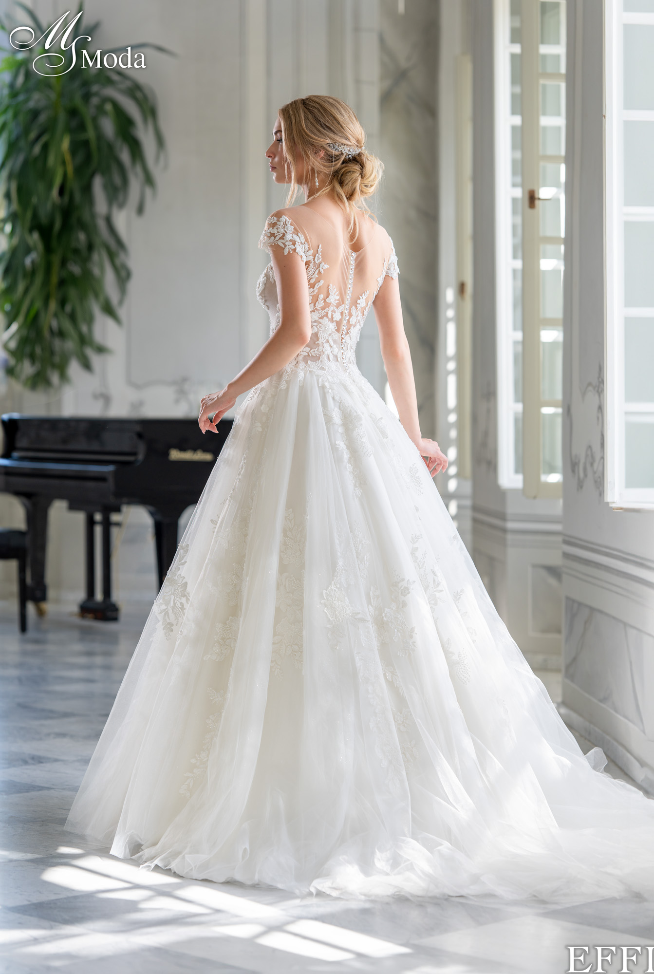 Wedding Dress EFFI - Collection 2025