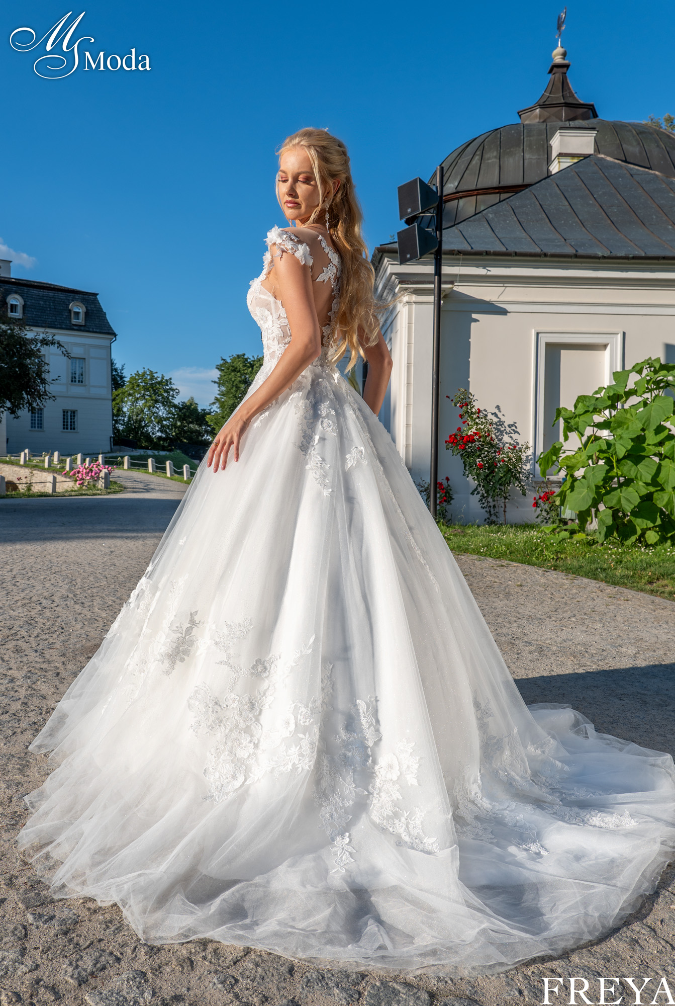Wedding Dress FREYA - Collection 2025