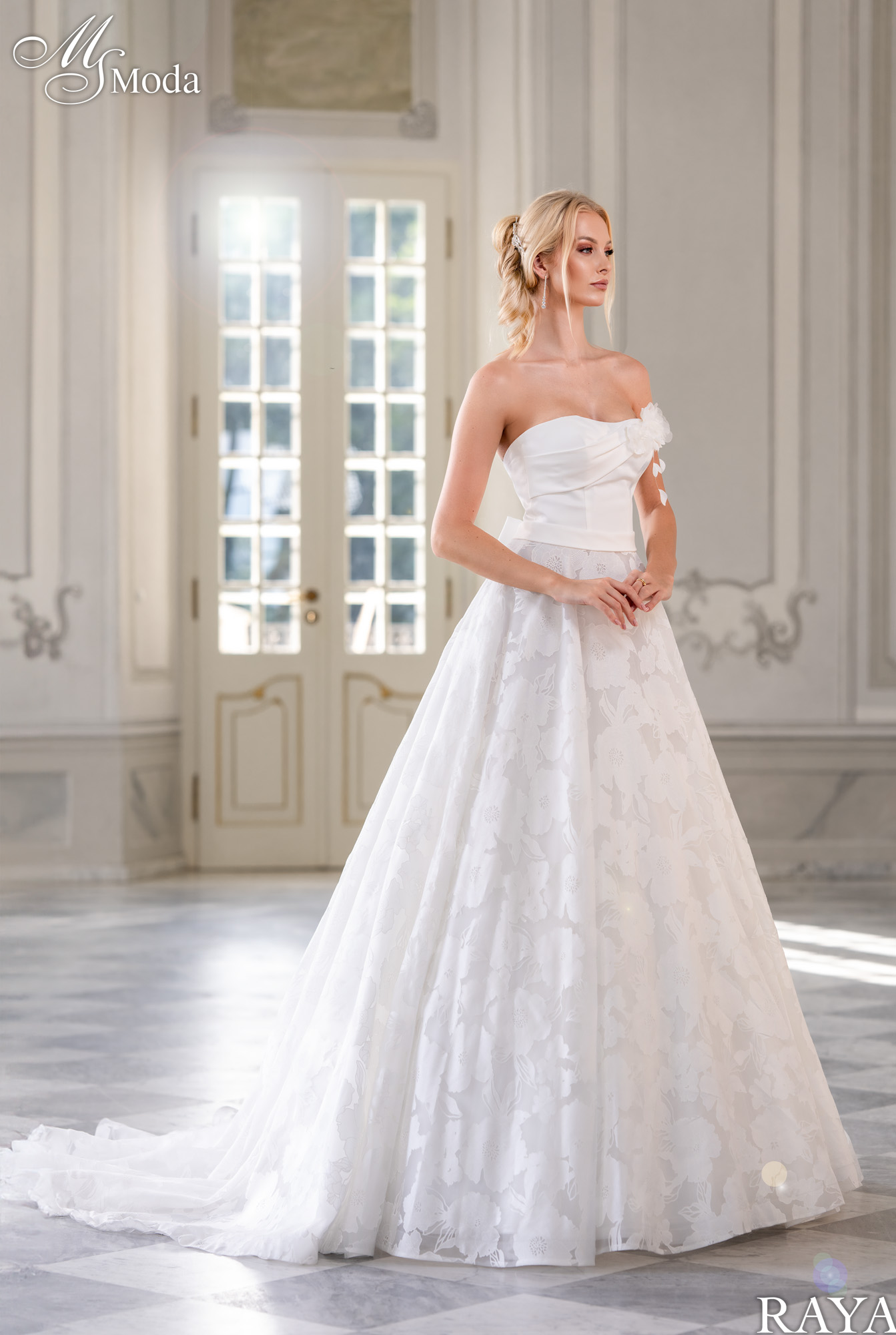 Wedding Dress RAYA - Collection 2025