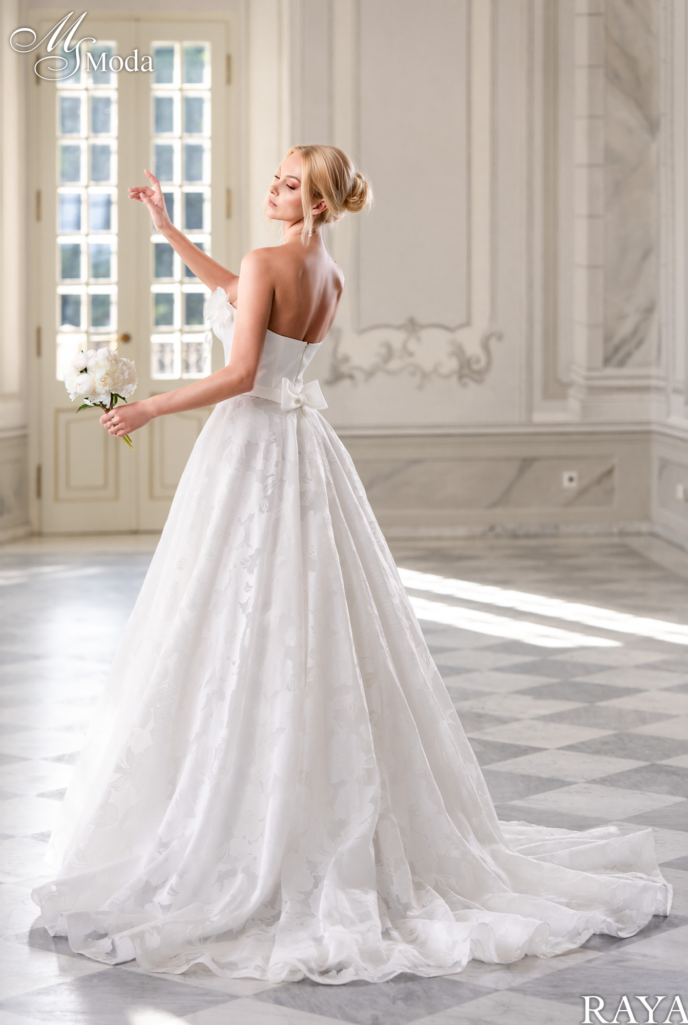 Wedding Dress RAYA - Collection 2025